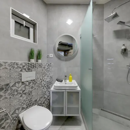 Apartment Lovely 2-bedroom In Centre Of Bratislava