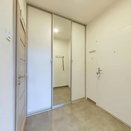 Apartment Lovely 2-bedroom In Centre Of *