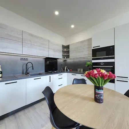 Lovely 2-bedroom In Centre Of Apartment Bratislava