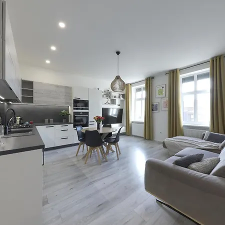 Apartment Lovely 2-bedroom In Centre Of Bratislava
