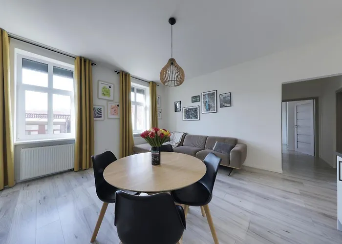 아파트 Lovely 2-bedroom In Centre Of *